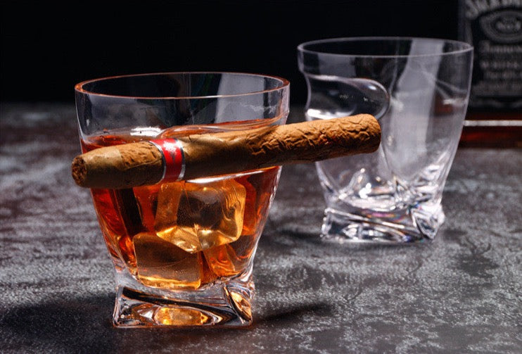 European Shaped Crystal Whiskey Cigar Glass With Cigar Holder
